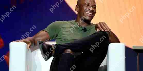 arthur hayes在迪拜token2049分析 :比特币2028年上看100万美元